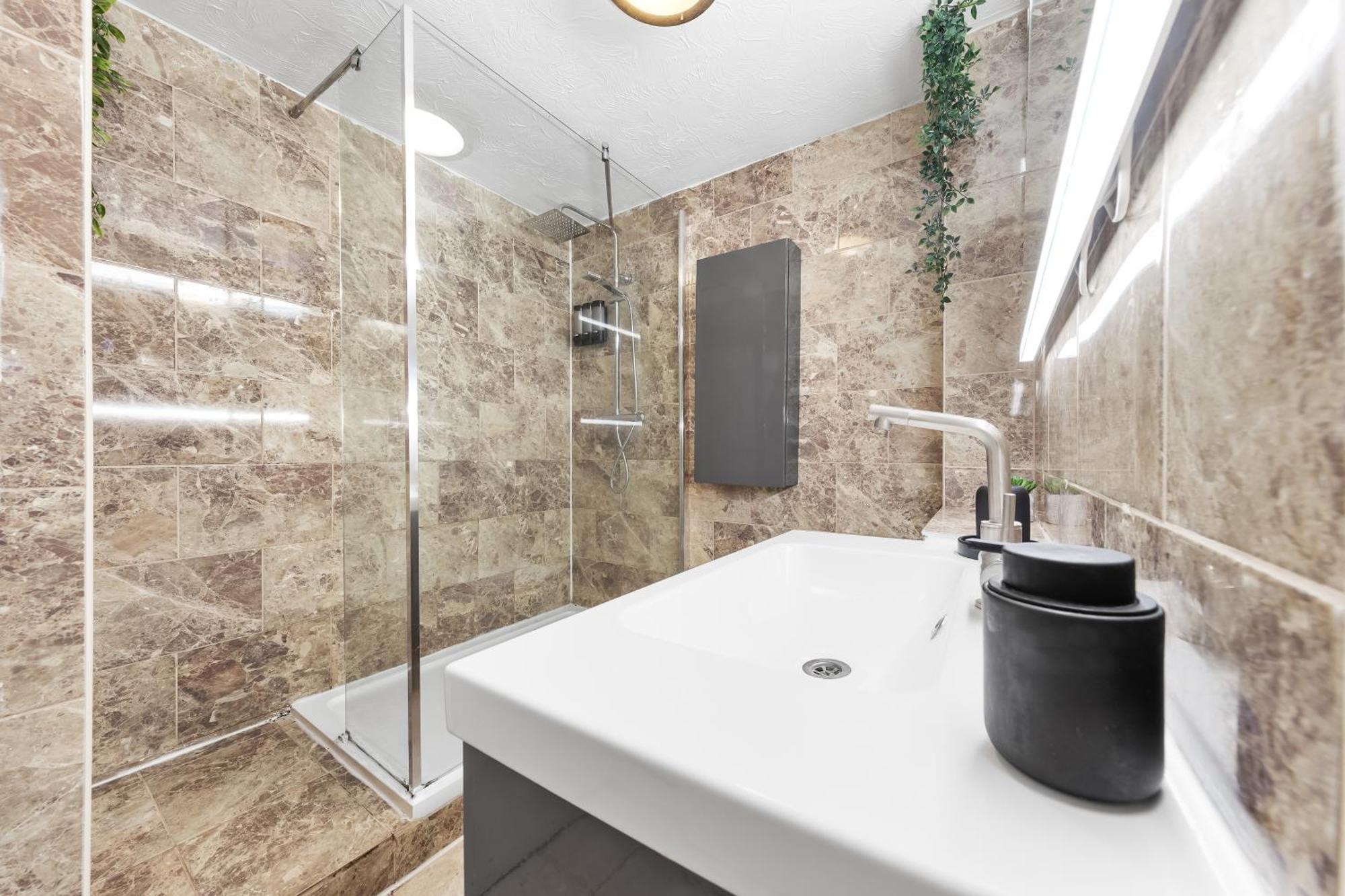 Quirky Canary 2Bed, Free Parking, Smart Tv & Games Londra Dış mekan fotoğraf