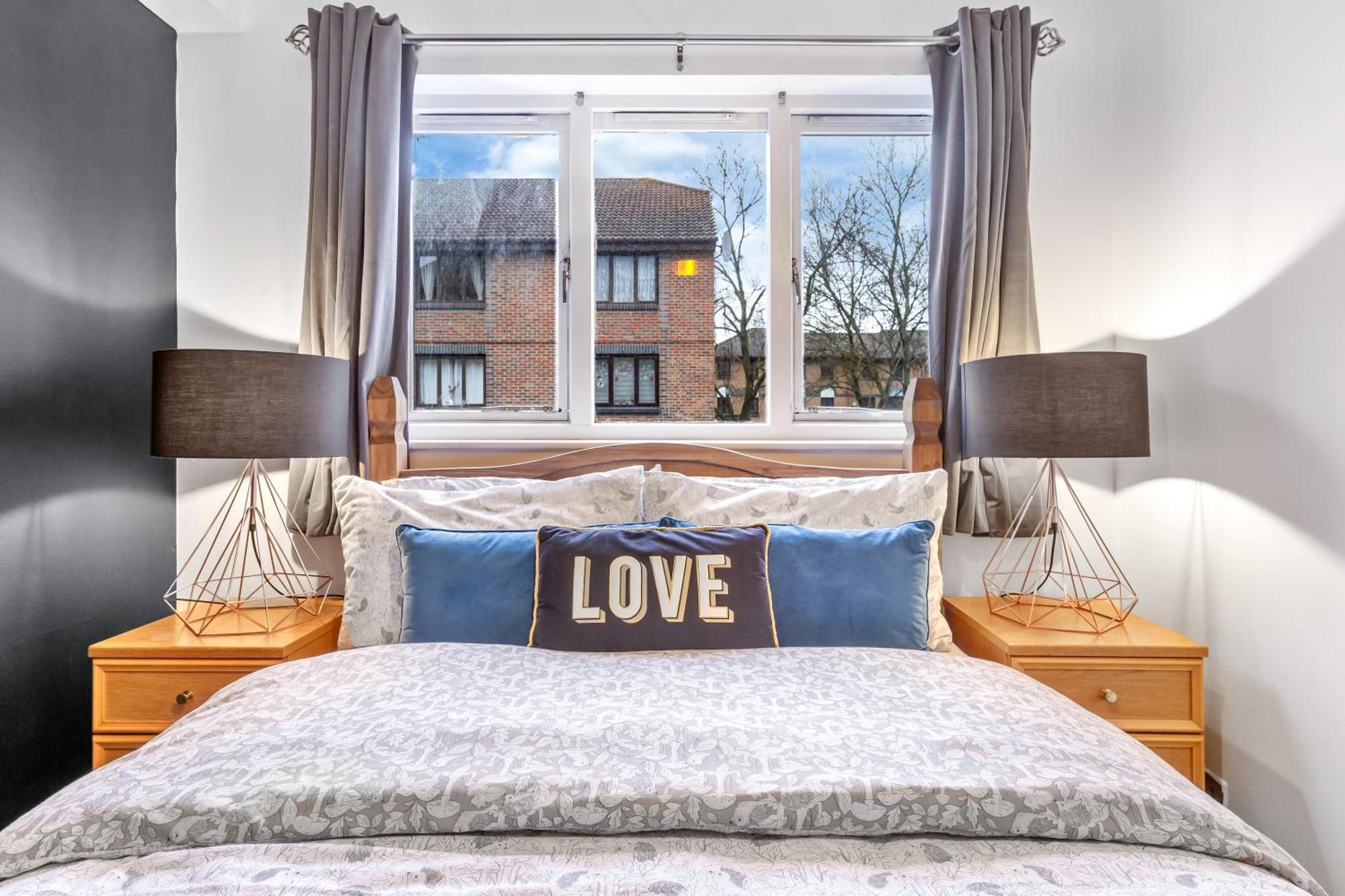 Quirky Canary 2Bed, Free Parking, Smart Tv & Games Londra Dış mekan fotoğraf