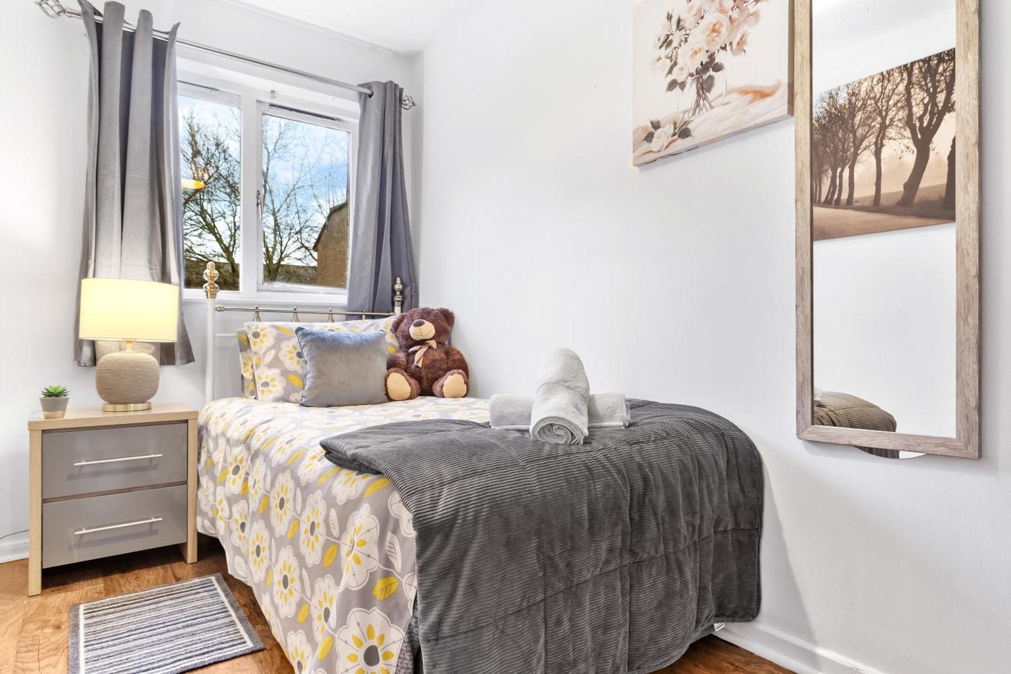 Quirky Canary 2Bed, Free Parking, Smart Tv & Games Londra Dış mekan fotoğraf