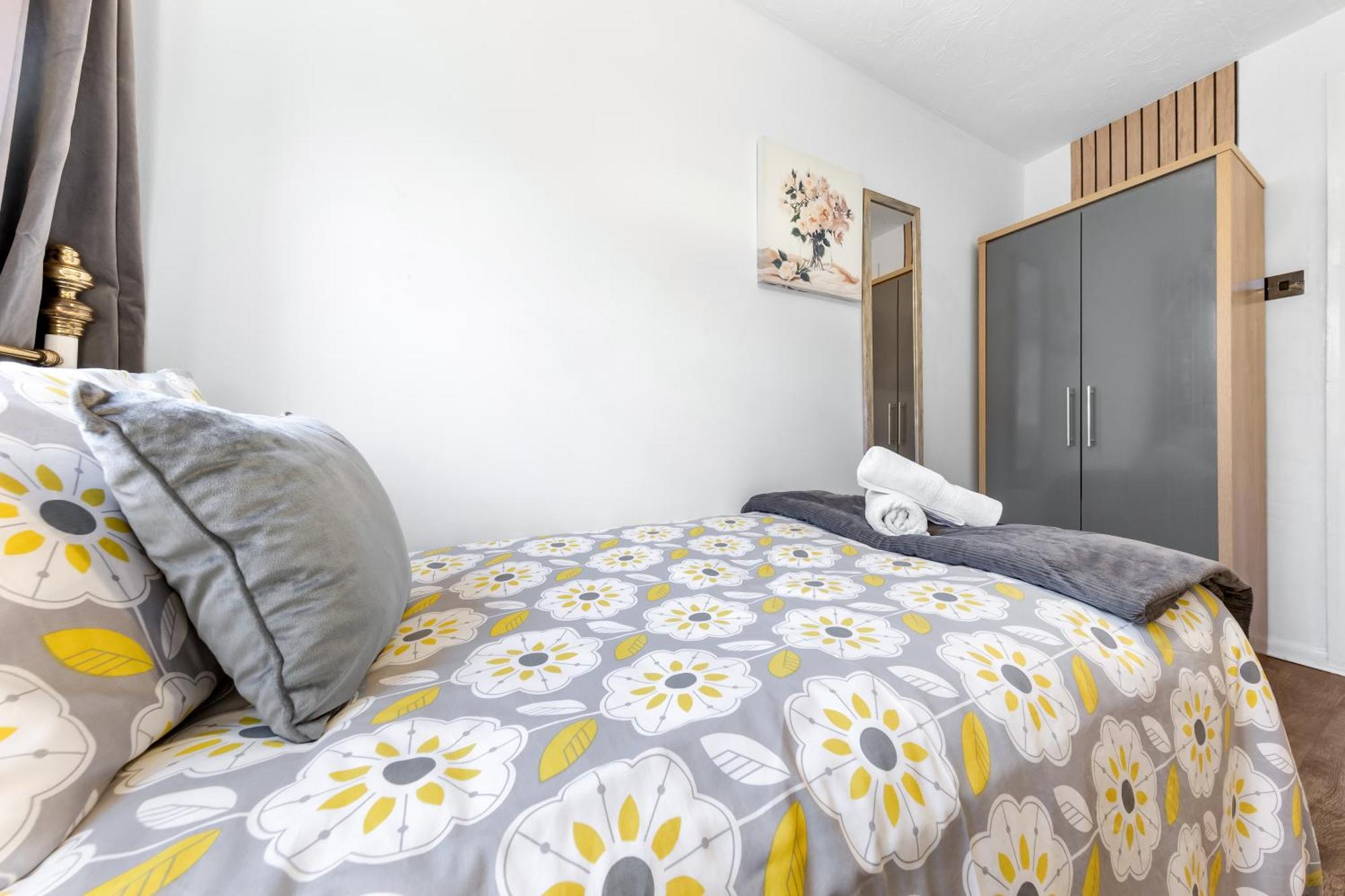 Quirky Canary 2Bed, Free Parking, Smart Tv & Games Londra Dış mekan fotoğraf